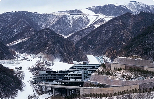 高山滑雪草莓污在线观看